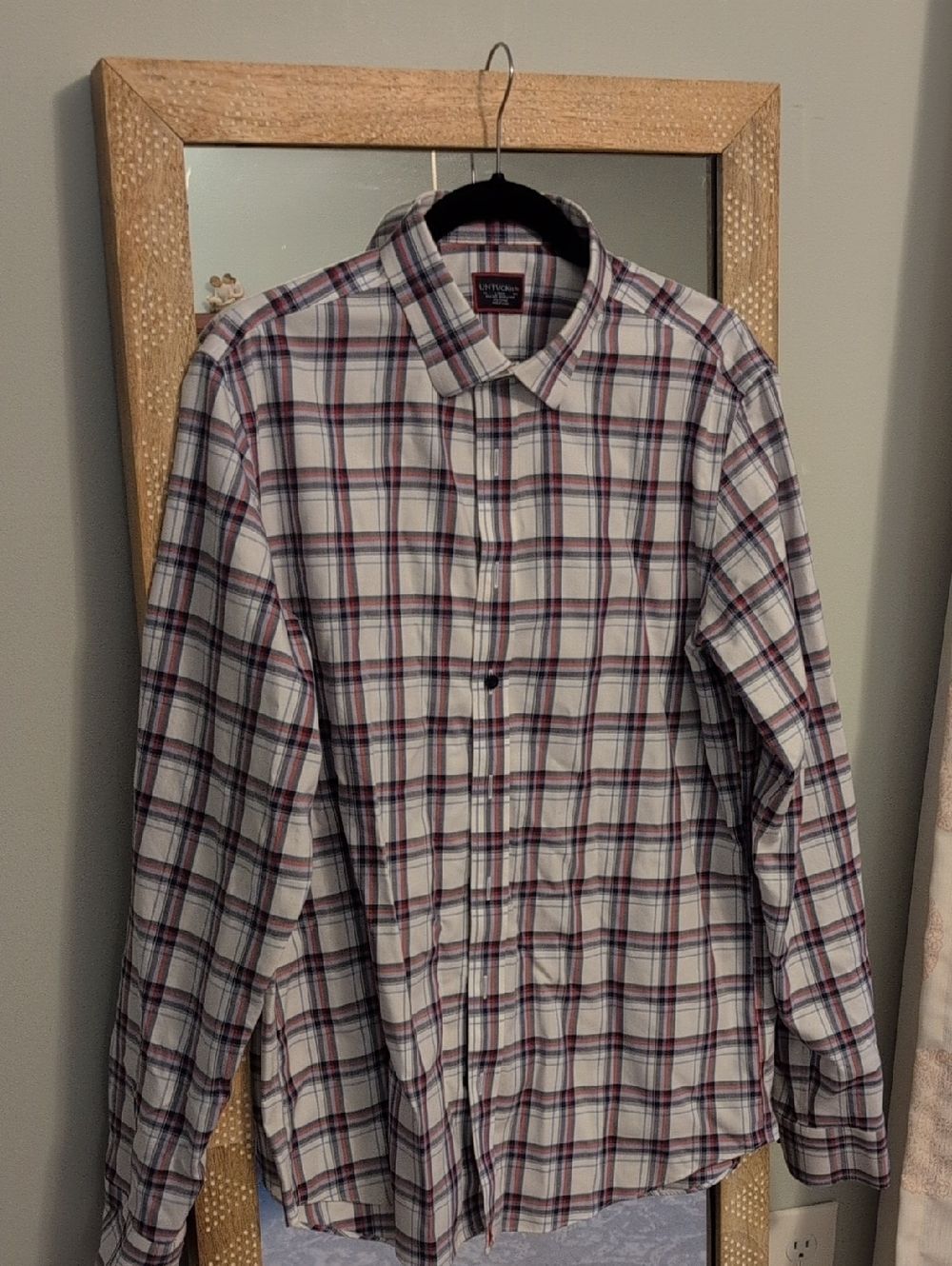 Untuckit Wrinkle free  Button-Down Shirt White Red Blue Plaid - Large Tall Slim